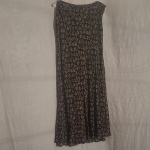 Old Navy Black and Cream Floral Maxi Skirt